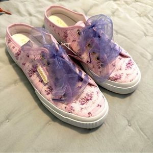 NWT LoveShackFancy x Superga Sneakers
